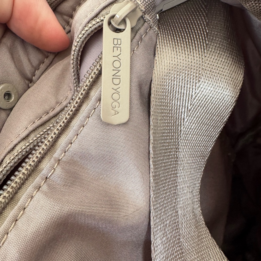 Beyond Yoga Mauve Backpack - Picture 7 of 10